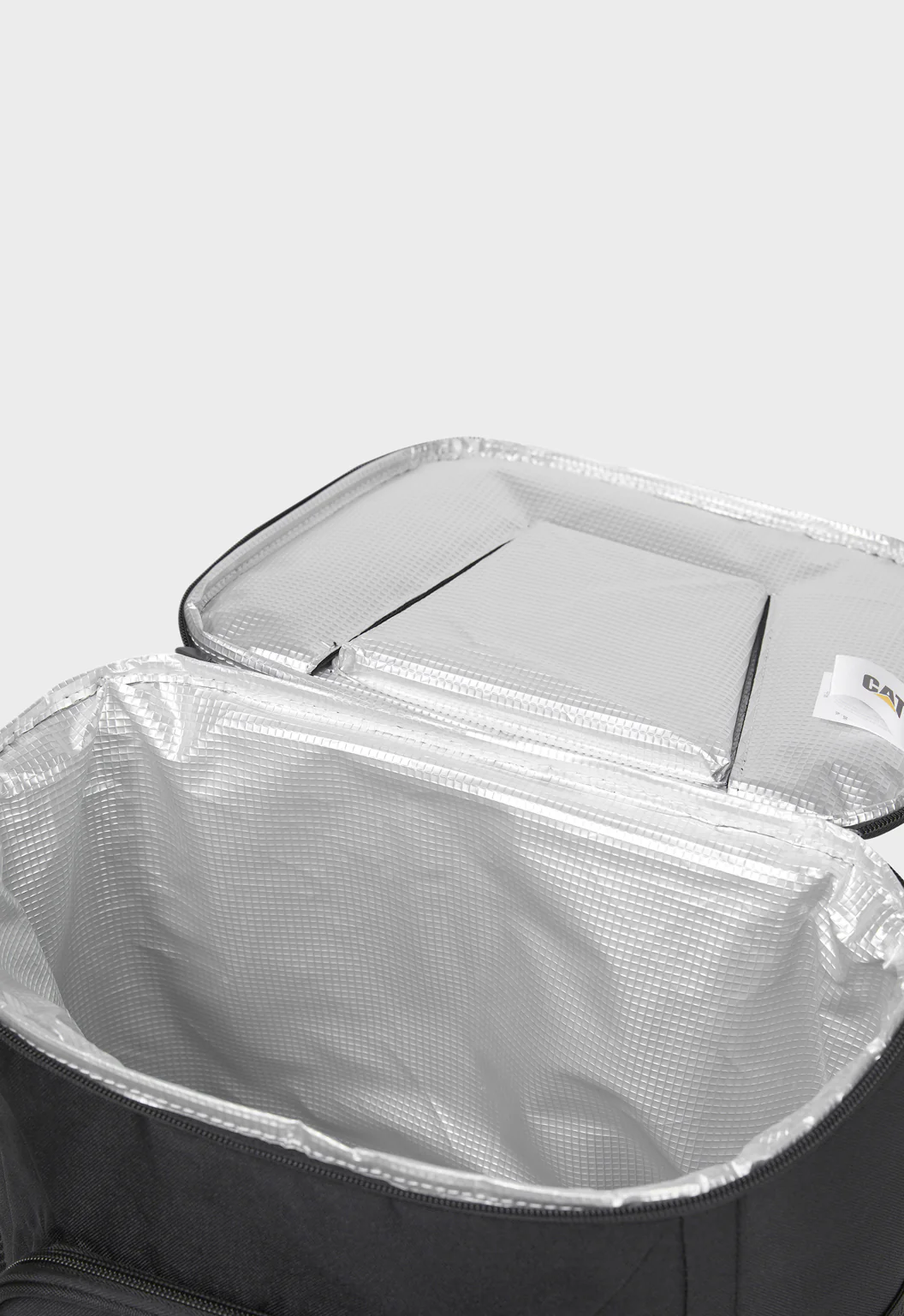 28 Can Cooler Backpack - Image 12
