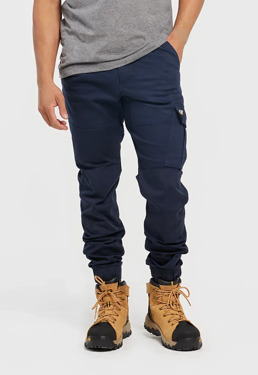 Cuffed Dynamic Pant - Navy