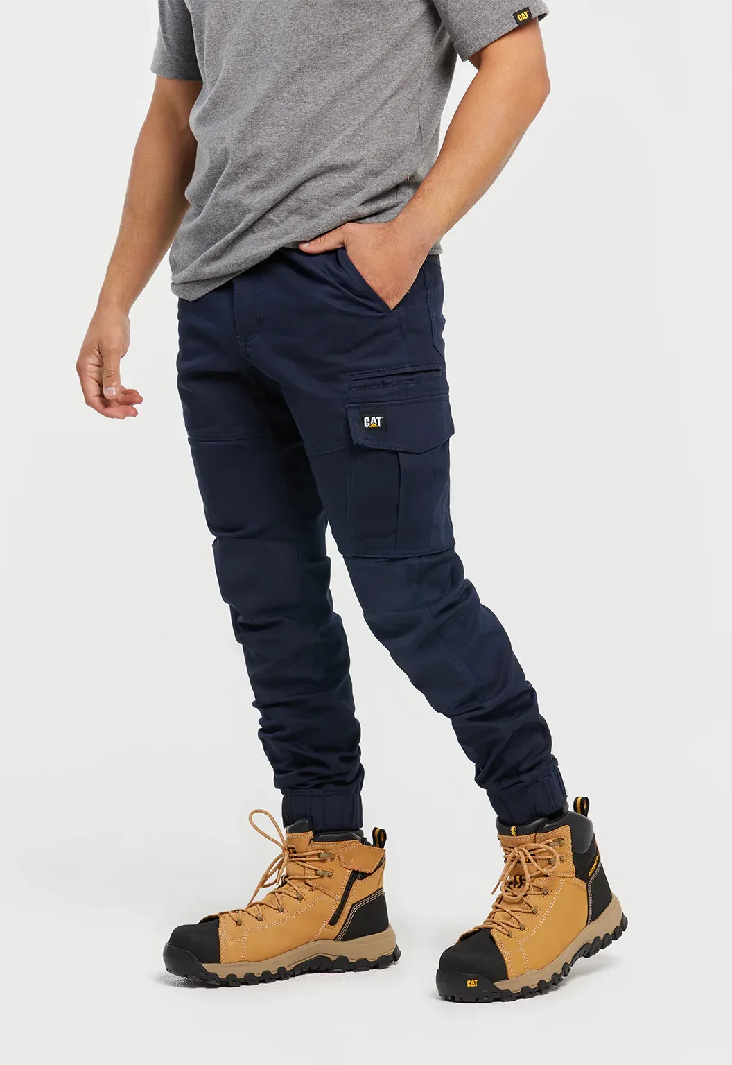 Cuffed Dynamic Pant - Navy - Image 3